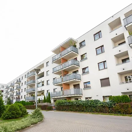 Appartement Bemowo Kocjana 2-bedroom By Bookinghost