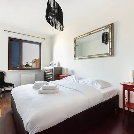 Appartement Bemowo Kocjana 2-bedroom By Bookinghost