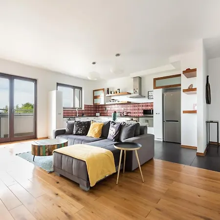 Bemowo Kocjana 2-bedroom By Bookinghost Varsó