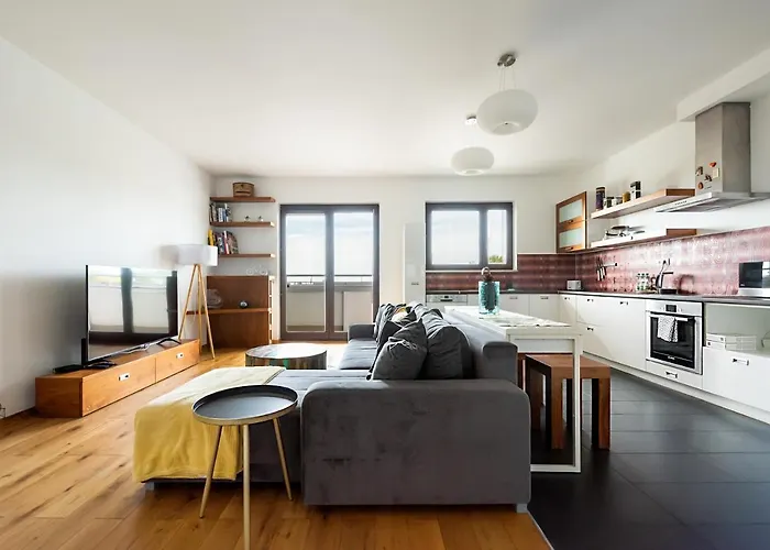 Bemowo Kocjana 2-bedroom By Bookinghost Varsavia