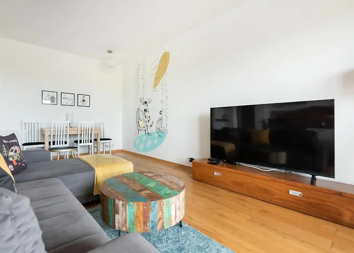 Bemowo Kocjana 2-bedroom By Bookinghost * Varsavia