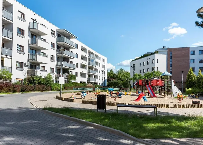 Bemowo Kocjana 2-bedroom By Bookinghost وارسو